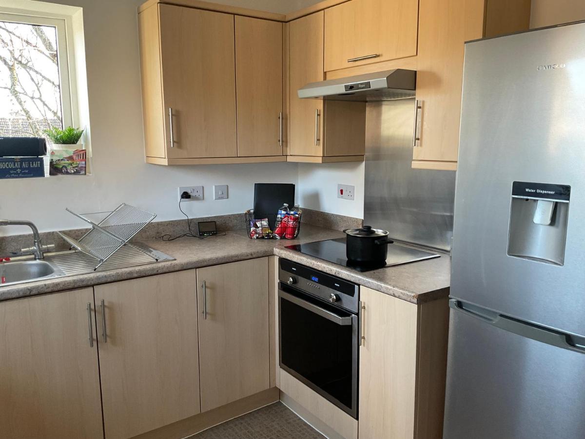 Simple 2-Bedroom 1.5 Bath Apartment In Thornhill Southampton Extérieur photo